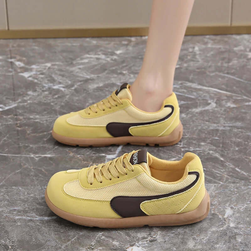 Susan | Wide Toe Casual Sneakers