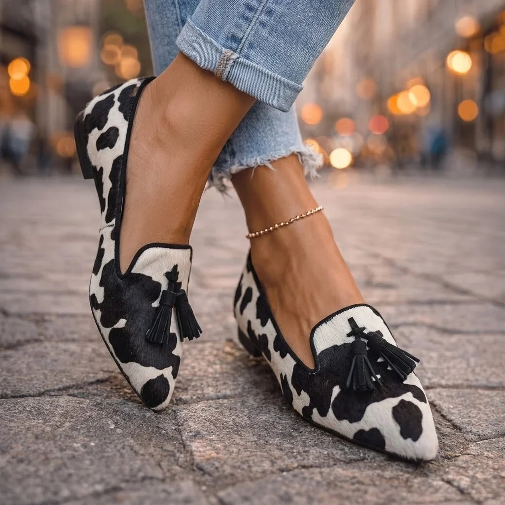 Ondina | Pointed Toe Tassel Flats
